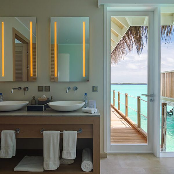 03_Baglioni_Resort_Maldives_Water_villa_07